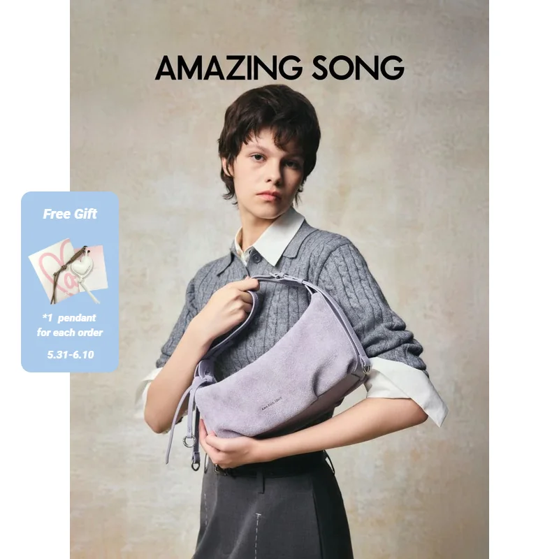 Amazing Song Donut Croissant Bag Retro Suede Large Capacity Fashionable Bag
Amazing Song Donut Croissant Bag Retro Suede Large Capacity Fashionable Bag
