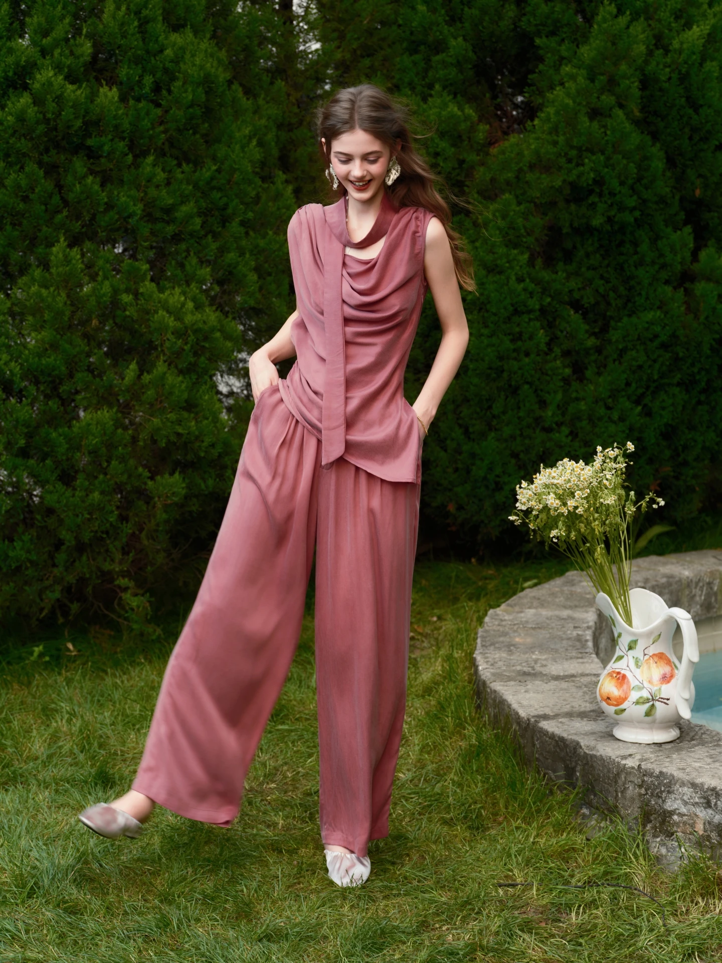 ReVe Venice Gallery Artistic Copper Ammonia Silk Open Split Set Women's Fashion Summer Loose Fit Two-Piece Ensemble
ReVe Venice Gallery Artistic Copper Ammonia Silk Open Split Set Women's Fashion Summer Loose Fit Two-Piece Ensemble
