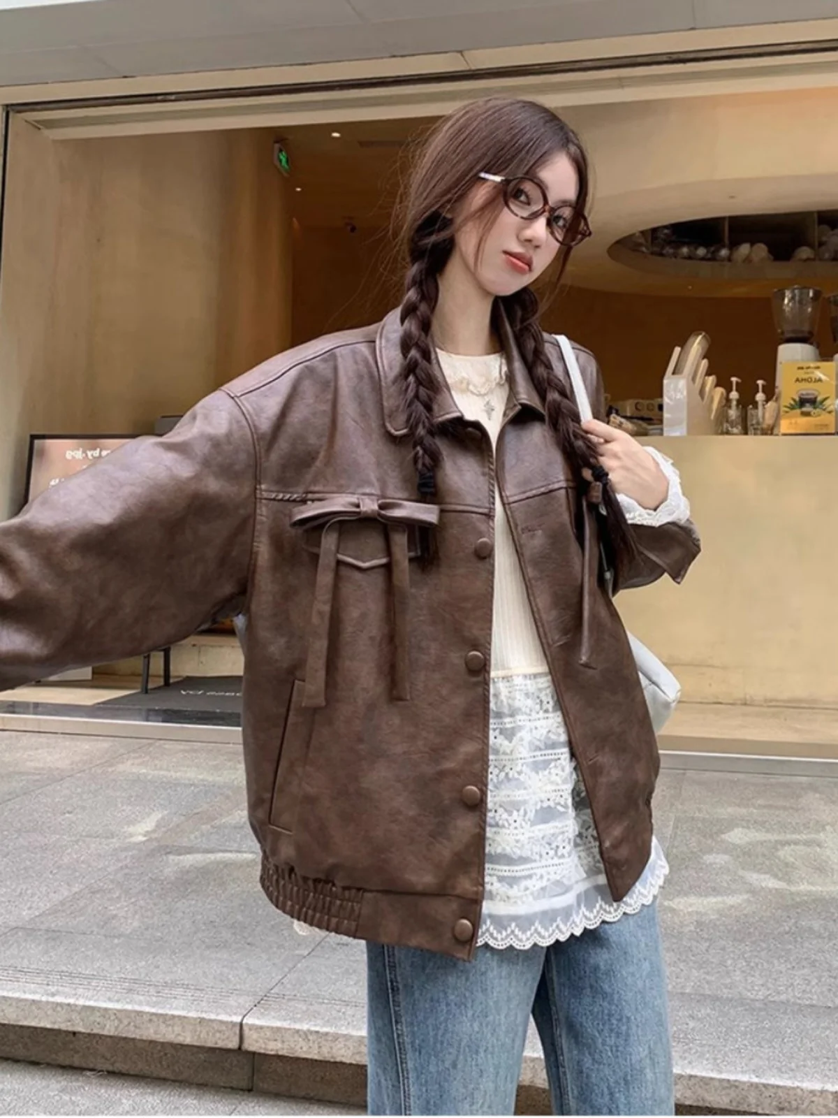 Retro American Knot Long Sleeve Leather Jacket Women's Autumn Winter New Loose Fashion Motorcycle Jacket Coat
Retro American Knot Long Sleeve Leather Jacket Women's Autumn Winter New Loose Fashion Motorcycle Jacket Coat