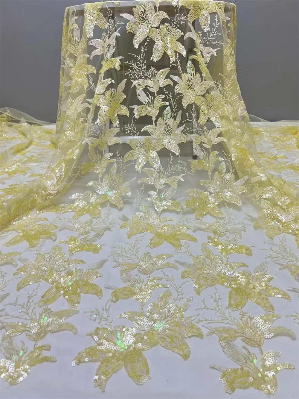 African Lace Fabric Latest 2024 Sequins African Nigerian Lace Fabric High Quality For Woman Dress Sewing Wedding Party 5A187-3
African Lace Fabric Latest 2024 Sequins African Nigerian Lace Fabric High Quality For Woman Dress Sewing Wedding Party 5A187-3