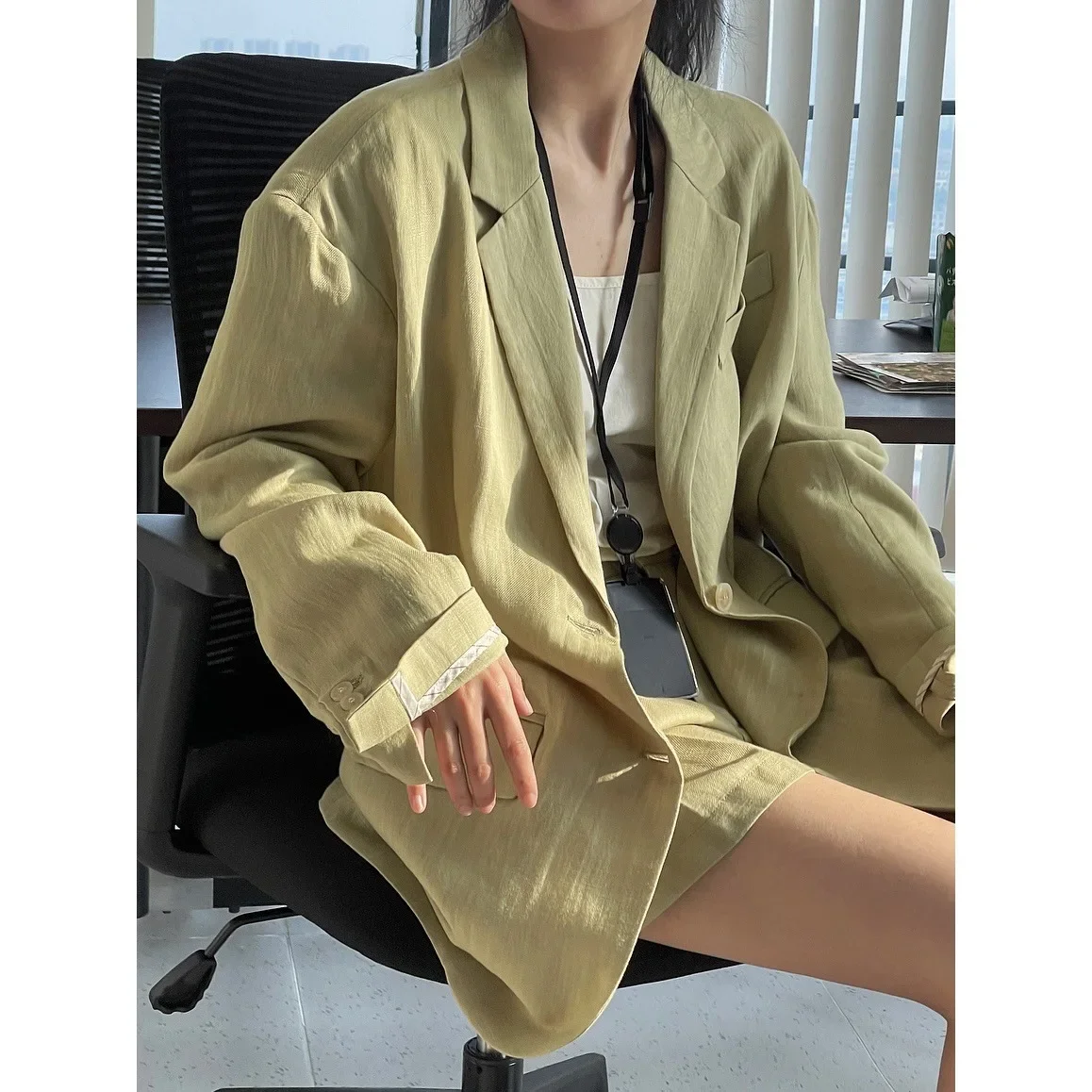 Summer New Korean Version Of Retro Old Money Fengtencel Linen Suit Loose Silhouette Thin Sunscreen Jacket Women
Summer New Korean Version Of Retro Old Money Fengtencel Linen Suit Loose Silhouette Thin Sunscreen Jacket Women