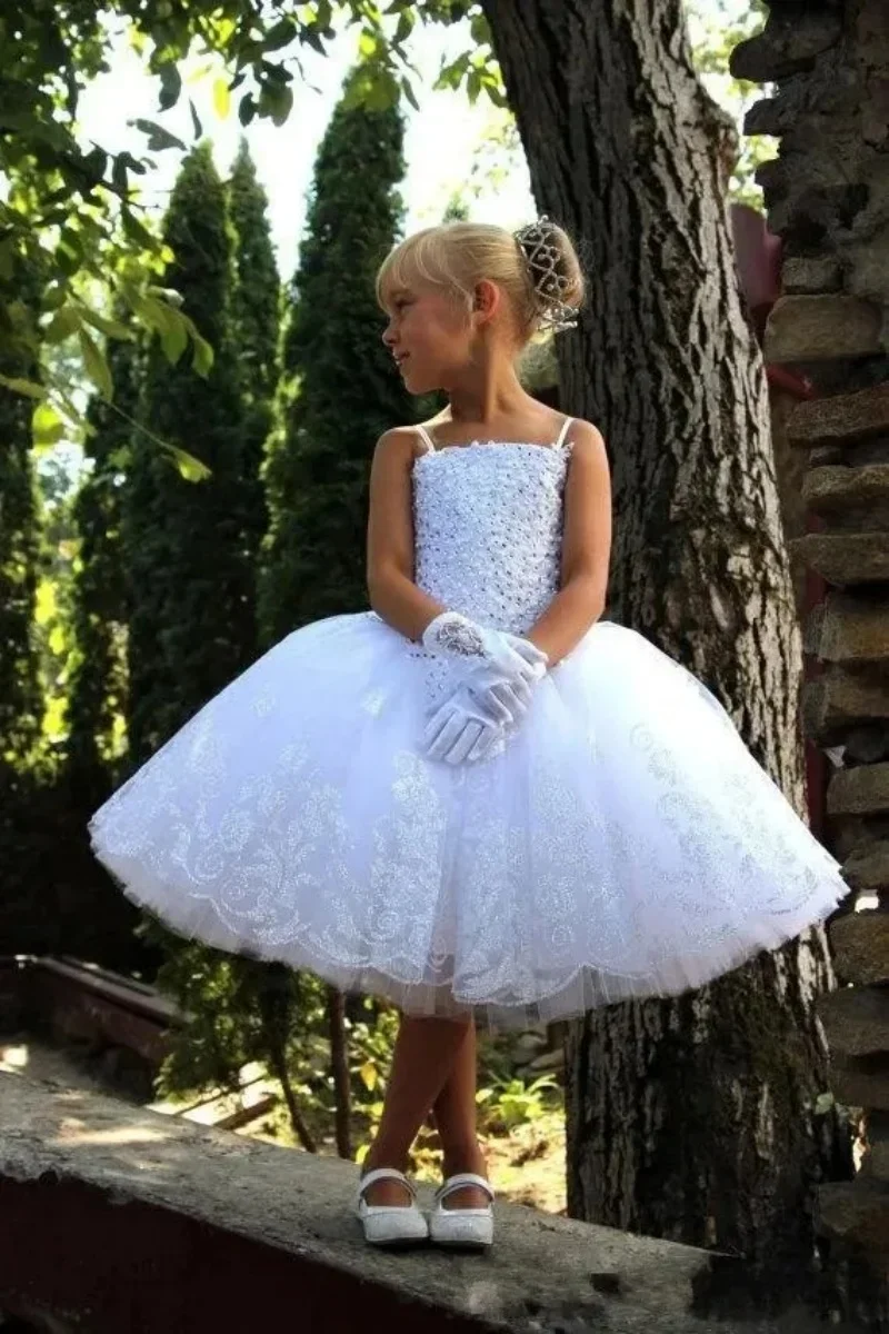 White Tulle Flower Girl Dress for Wedding Suspender Crystal Puffy Elegant Princess First Communion Birthday Gowns Customized
White Tulle Flower Girl Dress for Wedding Suspender Crystal Puffy Elegant Princess First Communion Birthday Gowns Customized