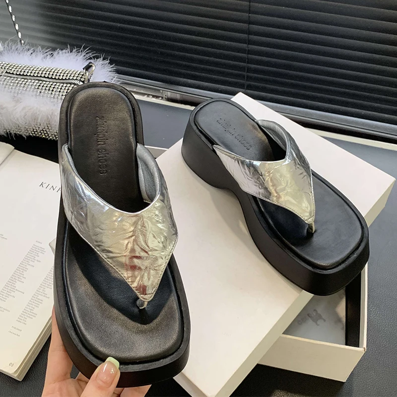 Soft Sole Platform Flip Flops Women Shoes Summer Beach Non Slip Cloud Slippers Woman Thick Sole Clip Toe Bathroom Slides Sandals
Soft Sole Platform Flip Flops Women Shoes Summer Beach Non Slip Cloud Slippers Woman Thick Sole Clip Toe Bathroom Slides Sandals
