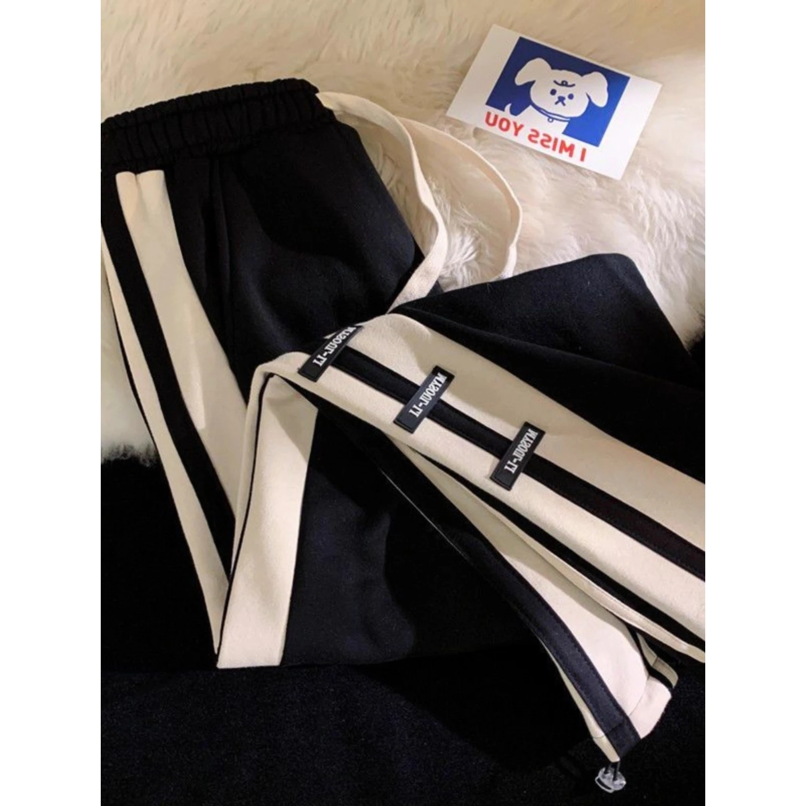 Men's Large Size 300 Pou Stripe Sports Pants Loose Casual Straight Leg Wide Leg College Sle Drapey Long Trousers
Men's Large Size 300 Pou Stripe Sports Pants Loose Casual Straight Leg Wide Leg College Sle Drapey Long Trousers