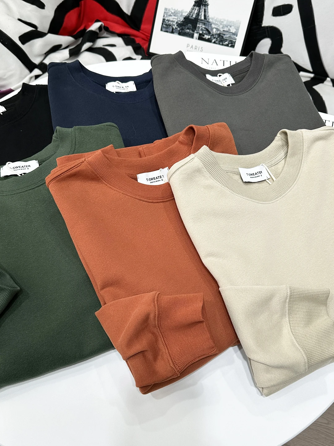 Couple's Sle round Ne Long Sve Sweatirt Cotton Polyester Blend Moisture ng Casual Sportswear for Men And Women
Couple's Sle round Ne Long Sve Sweatirt Cotton Polyester Blend Moisture ng Casual Sportswear for Men And Women