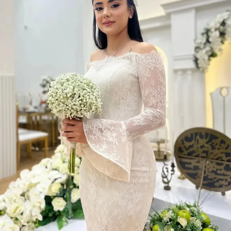 Customized white Ball Gown Royal Wedding Dresses sequin applique Long sleeves Long tail Made Robe De 
Customized white Ball Gown Royal Wedding Dresses sequin applique Long sleeves Long tail Made Robe De