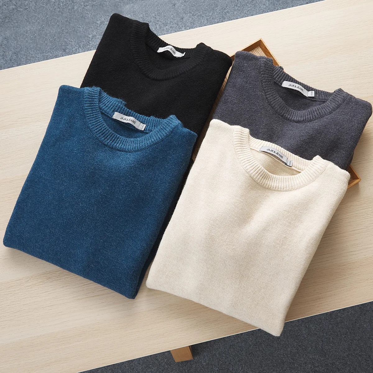 Men's Basic Knitted Wool Blend Base irt Trendy round Ne Winter Casual Long Sve Sweatirt Versatile Comfortable Innerwear
Men's Basic Knitted Wool Blend Base irt Trendy round Ne Winter Casual Long Sve Sweatirt Versatile Comfortable Innerwear