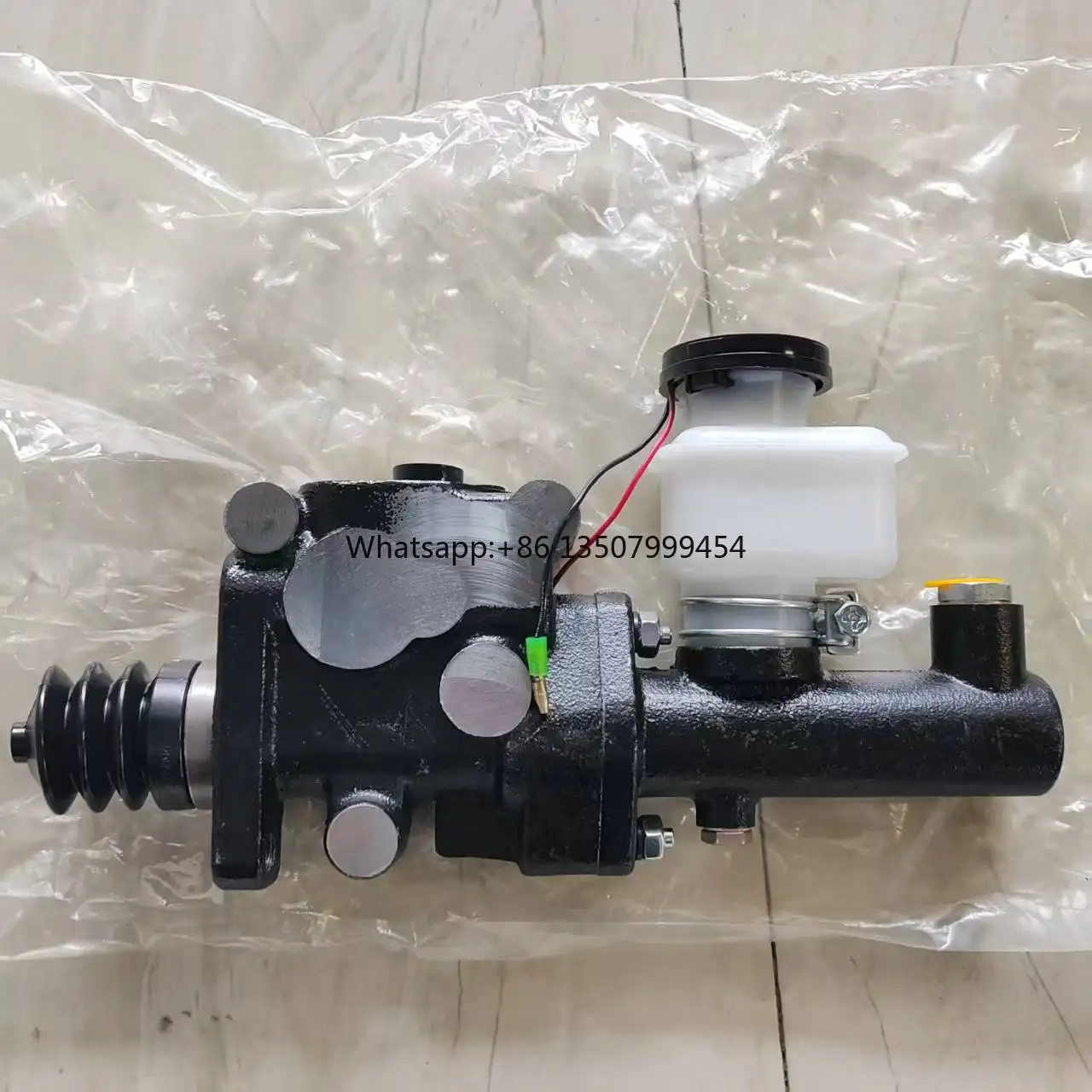 3EC-36-31710 Booster Original Brake Booster Assemblyfor 7/8 Forklift Spare Parts
3EC-36-31710 Booster Original Brake Booster Assemblyfor 7/8 Forklift Spare Parts