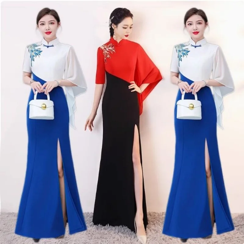 Woman Traditional Aodai Cheongsam Retro Flower Embroidered Chinese Style Evening Wedding Long Dress
Woman Traditional Aodai Cheongsam Retro Flower Embroidered Chinese Style Evening Wedding Long Dress