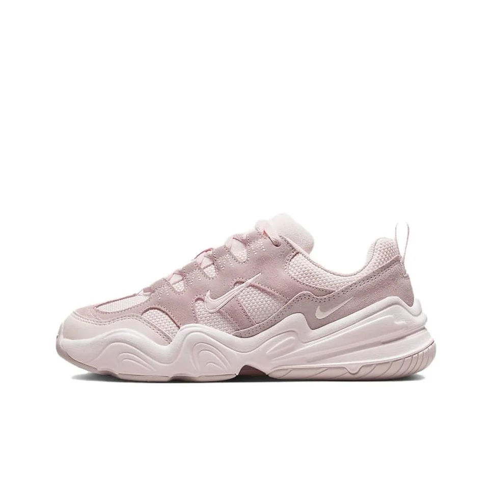 Женские кроссовки Nike Tech Hera Pearl Pink DR9761-600
Женские кроссовки Nike Tech Hera Pearl Pink DR9761-600