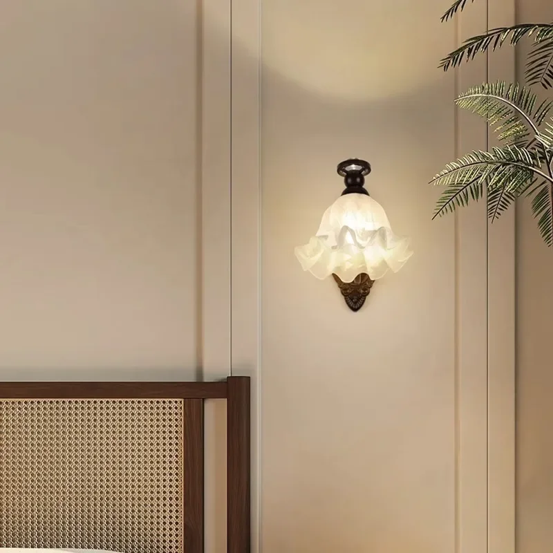 SANDYHA Vintage Iron Wall Light Floral Glass Shade Bedroom Living Room Corridor Indoor Decorative Lighting Fixture
SANDYHA Vintage Iron Wall Light Floral Glass Shade Bedroom Living Room Corridor Indoor Decorative Lighting Fixture