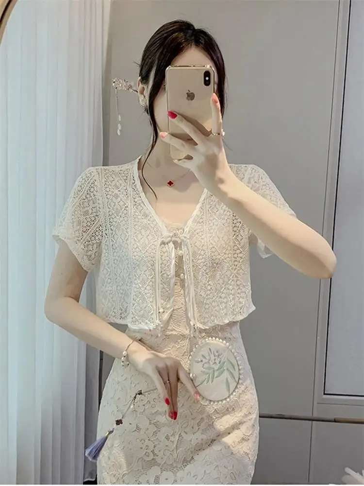 Women's Summer Outerwear Lace Shirt Sleeveless V-neck Short Length Straight Cut Daily Commute Style Sunscreen Light Jacket
Women's Summer Outerwear Lace Shirt Sleeveless V-neck Short Length Straight Cut Daily Commute Style Sunscreen Light Jacket