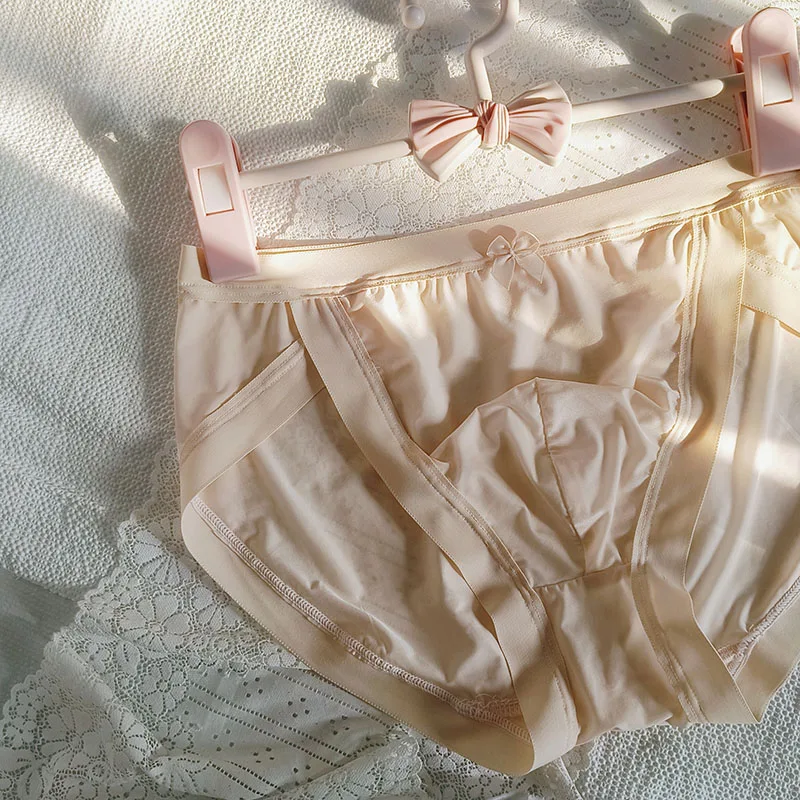 Man's Milky Touch Soft Slim Fit Briefs BF Gifts
Man's Milky Touch Soft Slim Fit Briefs BF Gifts