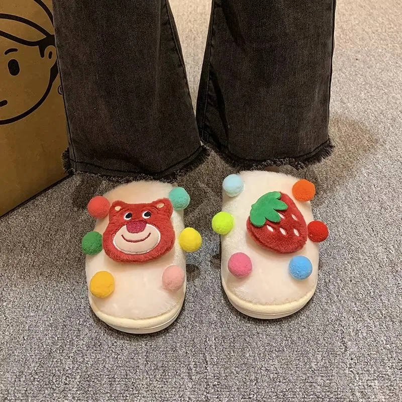 2024 New Cartoon Plush Slippers Women's Indoor Home Couples Round Head Suede Plush Warm Soft Bottom Non Slip Baotou Slippers
2024 New Cartoon Plush Slippers Women's Indoor Home Couples Round Head Suede Plush Warm Soft Bottom Non Slip Baotou Slippers