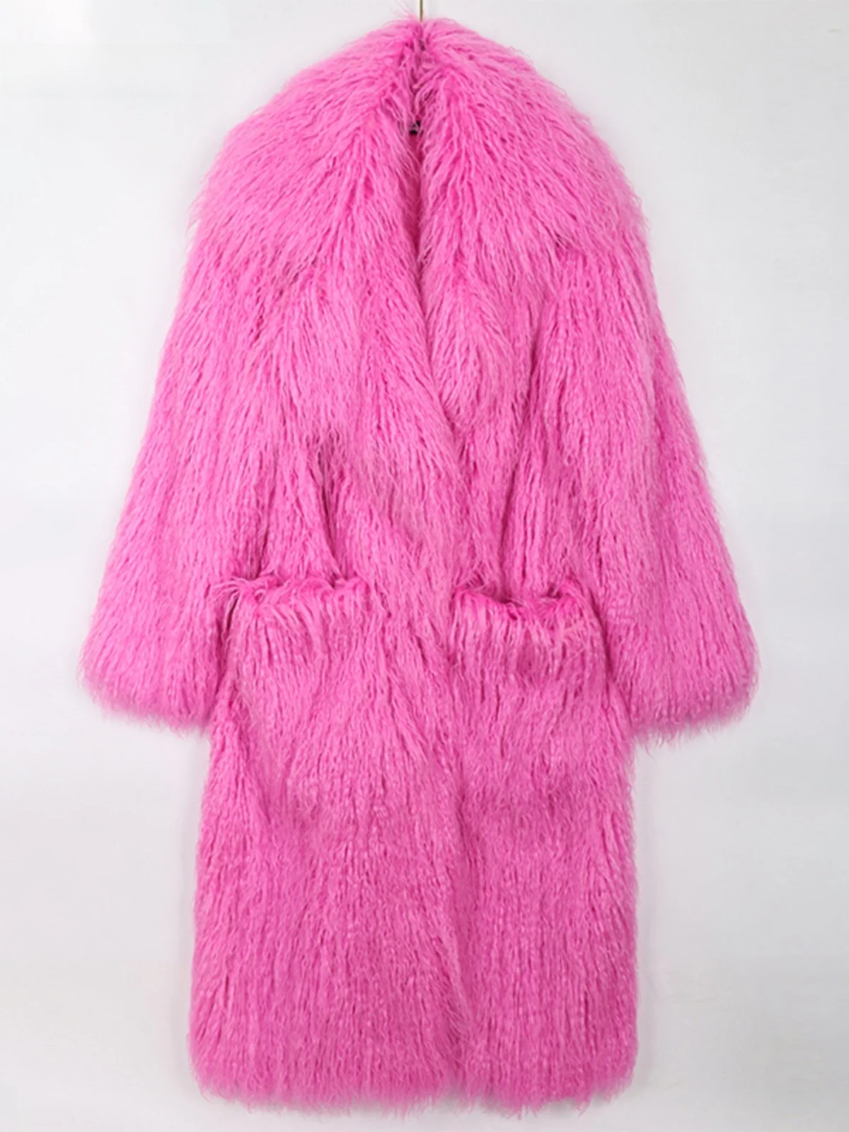 Розовое длинное свободное модное пальто из экологичного искусственного меха для женщин, большие размеры, с высоким воротником, утепленное, приталенное, в милом стиле
Розовое длинное свободное модное пальто из экологичного искусственного меха для женщин, большие размеры, с высоким воротником, утепленное, приталенное, в милом стиле