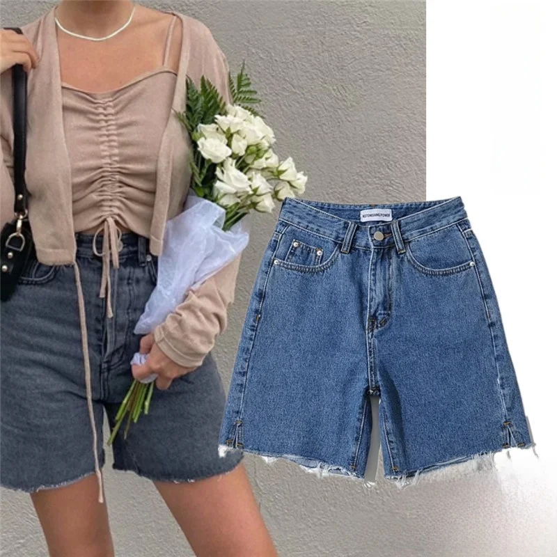 Летние модные джинсовые орты трапециевидной формы с высокой талией, женские тонкие прямые ноги для похудения, легкие для верховой езды, длина пять четвертей 
Летние модные джинсовые орты трапециевидной формы с высокой талией, женские тонкие прямые ноги для похудения, легкие для верховой езды, длина пять четвертей