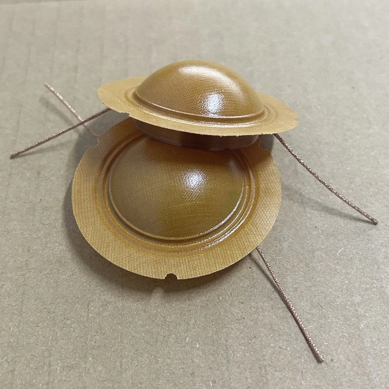 2Pcs 33.7mm Tweeter Voice Coil 40W 33.7 Core Horn Loudspeaker Speaker Treble Resin Film Diaphragm Drive Head Repair Parts
2Pcs 33.7mm Tweeter Voice Coil 40W 33.7 Core Horn Loudspeaker Speaker Treble Resin Film Diaphragm Drive Head Repair Parts