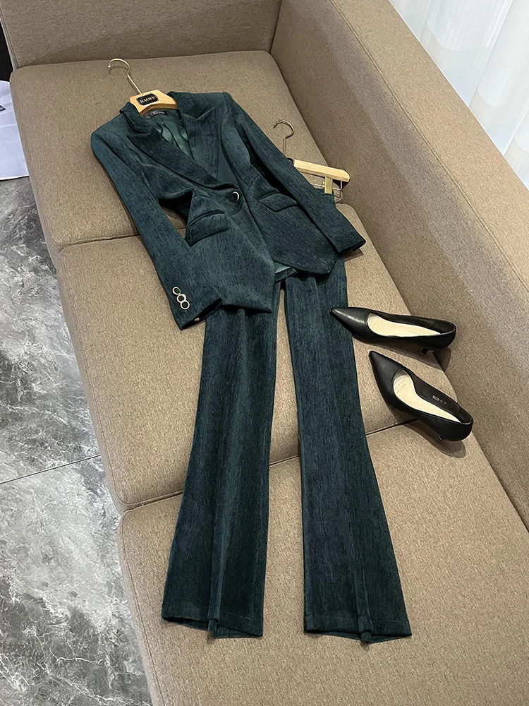 Faionable Velvet женский костюм Eena, Новое поступление, зимний комплект из двух предметов, высококачественный комплект в европейском стиле Faion, длинный све
Faionable Velvet женский костюм Eena, Новое поступление, зимний комплект из двух предметов, высококачественный комплект в европейском стиле Faion, длинный све