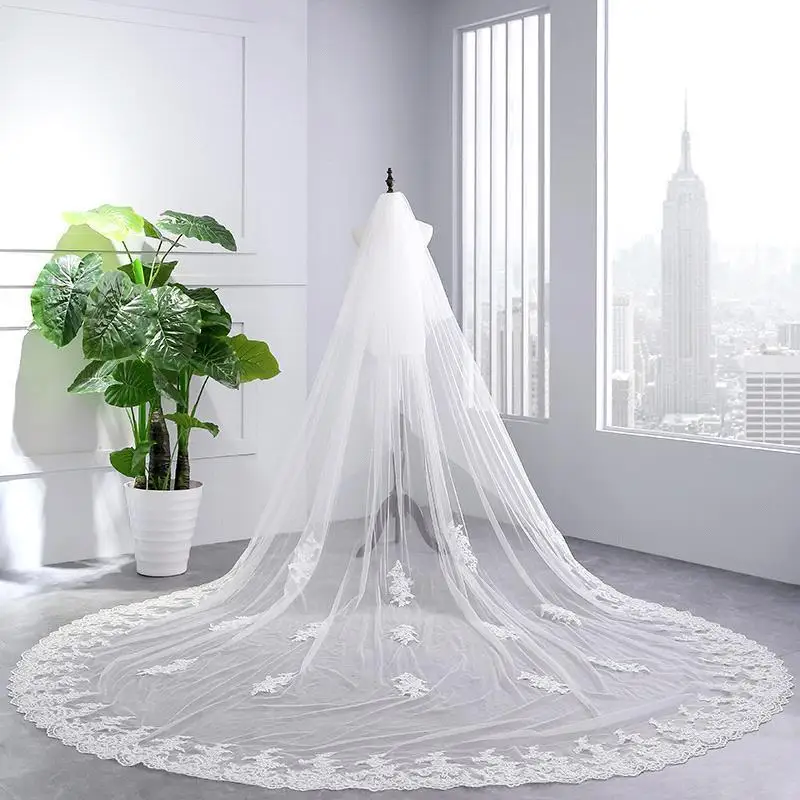 Foreign Trade Train Long Yarn Wedding Dress 3.5m Bridal Accessories Lace Wavy Edge Veils
Foreign Trade Train Long Yarn Wedding Dress 3.5m Bridal Accessories Lace Wavy Edge Veils