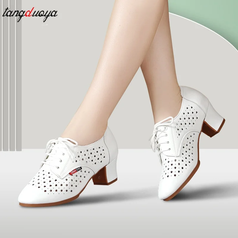 Latin Dance Shoes Women Jazz Shoes 5cm Heels Ballroom Dancing Shoe Soft Sole Hollow Dance Sneakers Middle Heel Teacher Shoes
Latin Dance Shoes Women Jazz Shoes 5cm Heels Ballroom Dancing Shoe Soft Sole Hollow Dance Sneakers Middle Heel Teacher Shoes