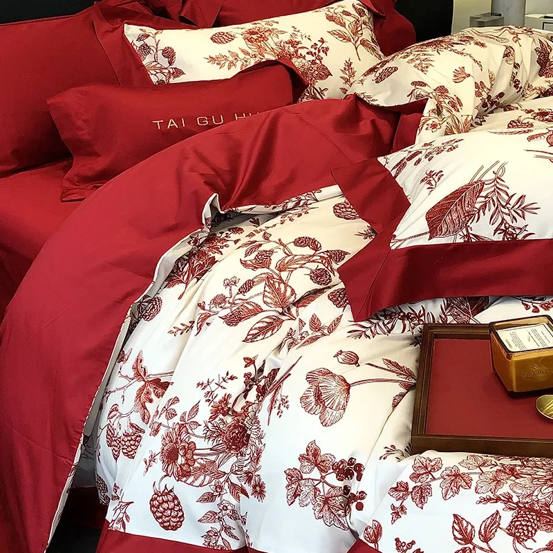 Four-piece cotton double-sided color matching plant flower printing and dyeing new Chinese wedding quilt cover bedding household
Four-piece cotton double-sided color matching plant flower printing and dyeing new Chinese wedding quilt cover bedding household
