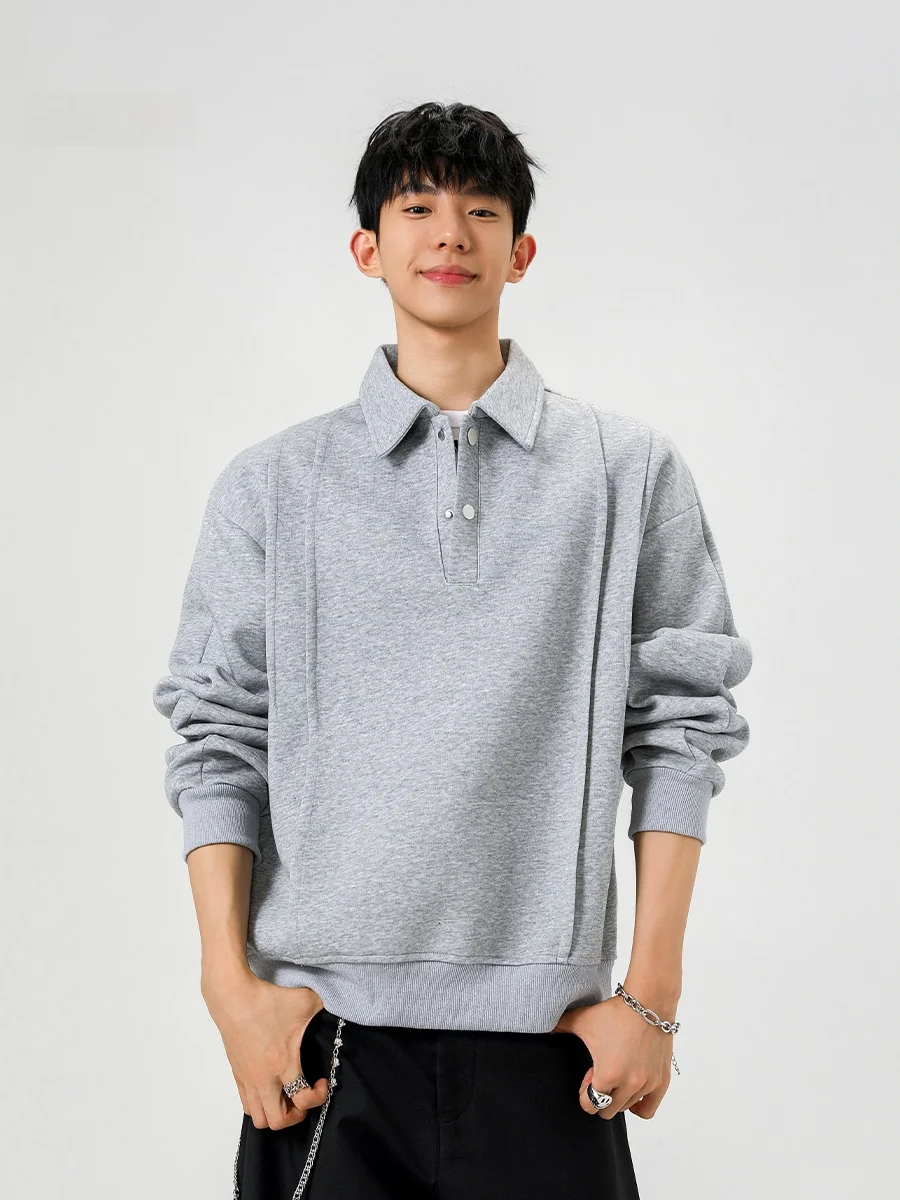 American Retro Neck Sweatshirt Men's Loose Fit Crew Neck Pullover Autumn Cleanfit High Sensation Regular Sleeve Length
American Retro Neck Sweatshirt Men's Loose Fit Crew Neck Pullover Autumn Cleanfit High Sensation Regular Sleeve Length