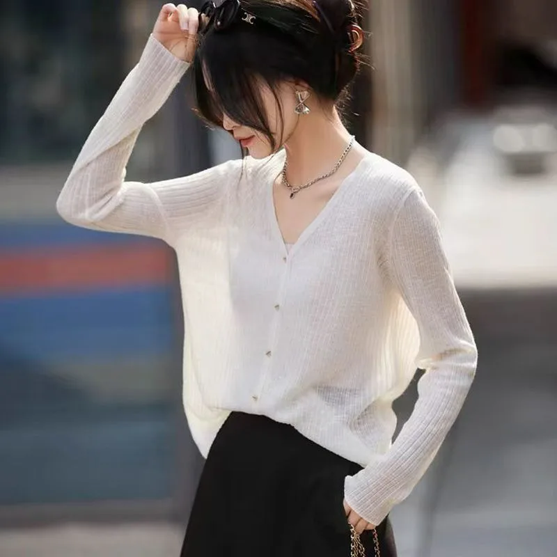 Linen Knitted Cardigan Women Thin Ice Silk Linen Coat Sun-protective Clothing Loose Summer Outerwear Shawl Air-conditioned Shirt
Linen Knitted Cardigan Women Thin Ice Silk Linen Coat Sun-protective Clothing Loose Summer Outerwear Shawl Air-conditioned Shirt