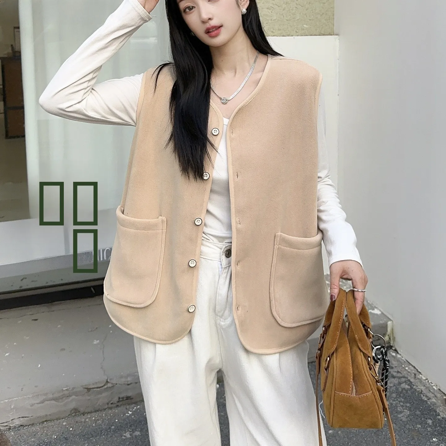 Olive Velvet Vest Women's Casual Svel V-Ne Fce Lined Windproof Warm Outerwear for Autumn Winter Loose Fit
Olive Velvet Vest Women's Casual Svel V-Ne Fce Lined Windproof Warm Outerwear for Autumn Winter Loose Fit