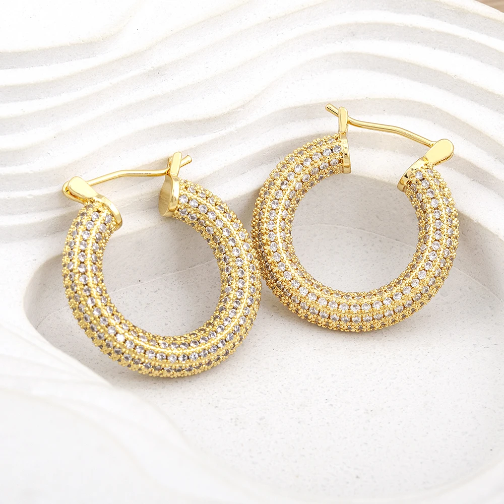 AIBEF Fashion Gold Cubic Zircon Hoop Earring Simple Thick Round Circle Copper Earrings for Women Casual Jewelry 2022
AIBEF Fashion Gold Cubic Zircon Hoop Earring Simple Thick Round Circle Copper Earrings for Women Casual Jewelry 2022