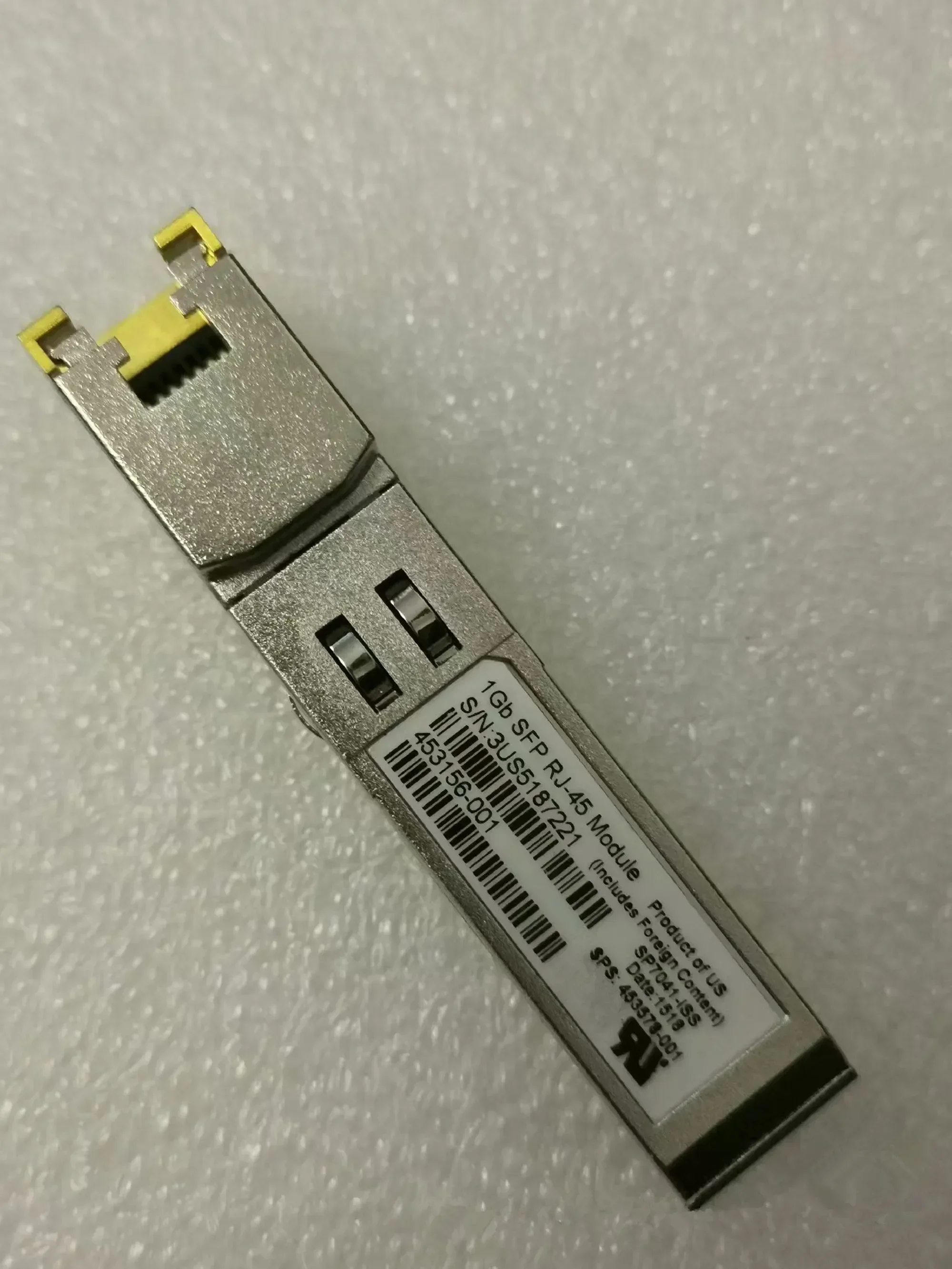 1GB SFP RJ45 Module 453156-001 453578-001 Gigabit Ethernet RJ45 transceiver SFP
1GB SFP RJ45 Module 453156-001 453578-001 Gigabit Ethernet RJ45 transceiver SFP