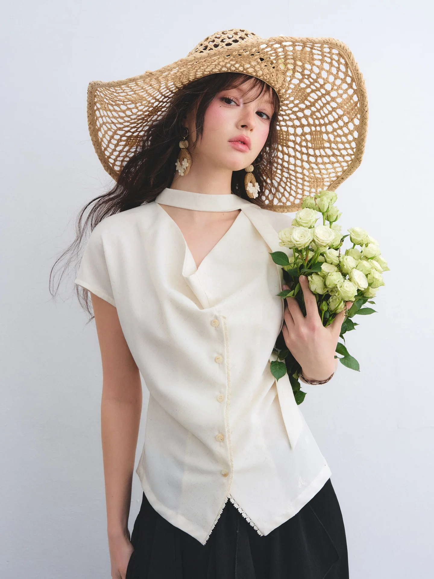 AsGony Linen Ribbon Lace Patchwork Waist Cinching Shirt Short Sleeve Simple Style Women's Premium Feel Top Spring 2026
AsGony Linen Ribbon Lace Patchwork Waist Cinching Shirt Short Sleeve Simple Style Women's Premium Feel Top Spring 2026