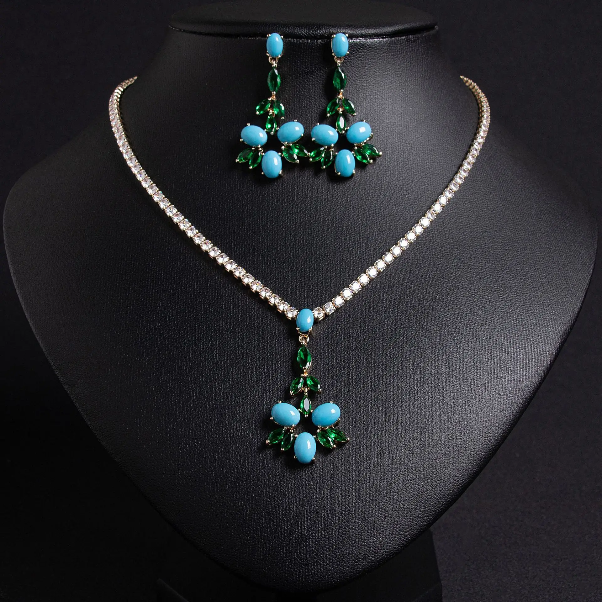 turquoise cold egg surface zircon necklace earrings set women's light luxury temperament high-end clavicle chain women
turquoise cold egg surface zircon necklace earrings set women's light luxury temperament high-end clavicle chain women