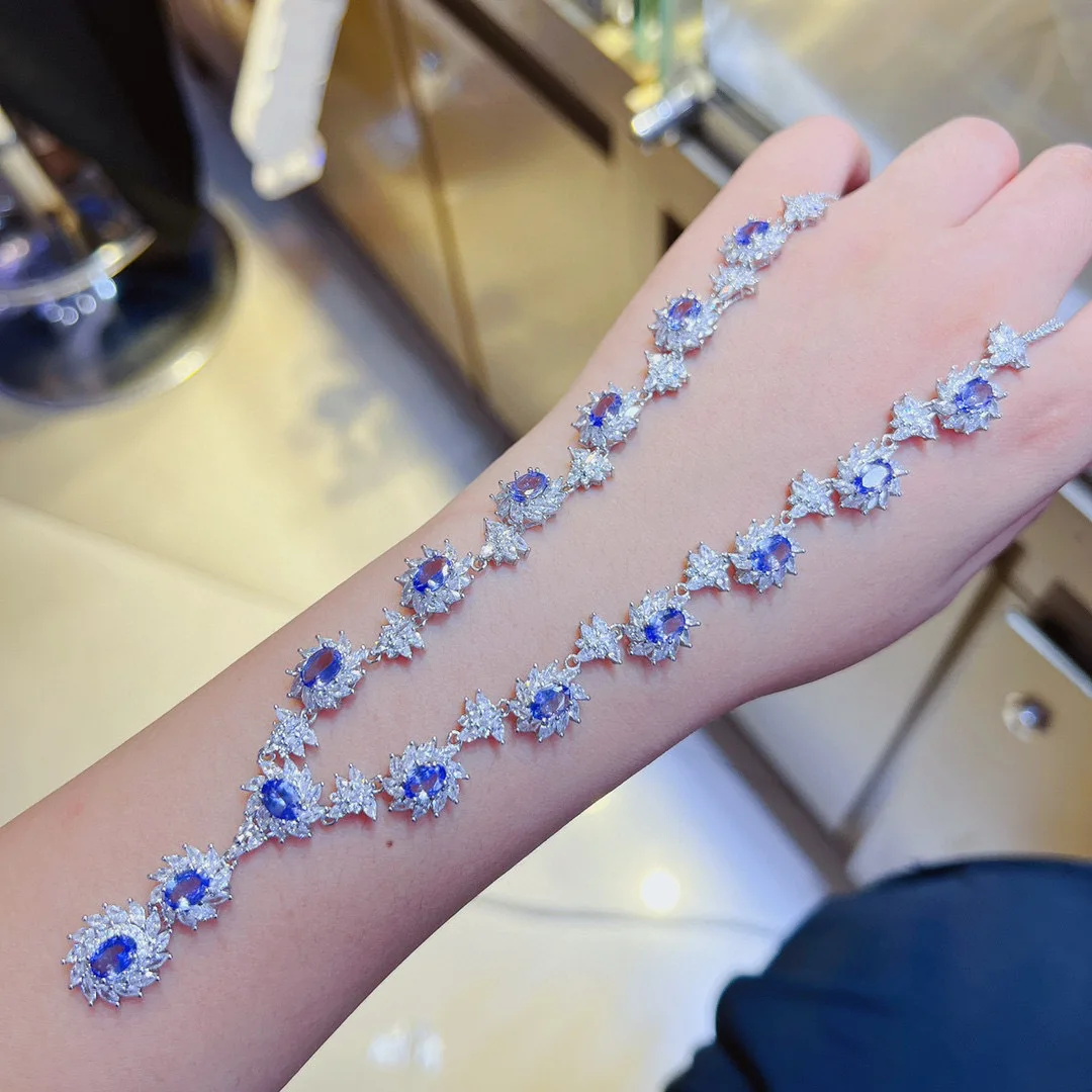 Прецизионный набор из стерлингового серебра 925 пробы с натуральным танзанитом - драгоценный камень 5*7 мм с сертификатом аутентификации
Прецизионный набор из стерлингового серебра 925 пробы с натуральным танзанитом - драгоценный камень 5*7 мм с сертификатом аутентификации