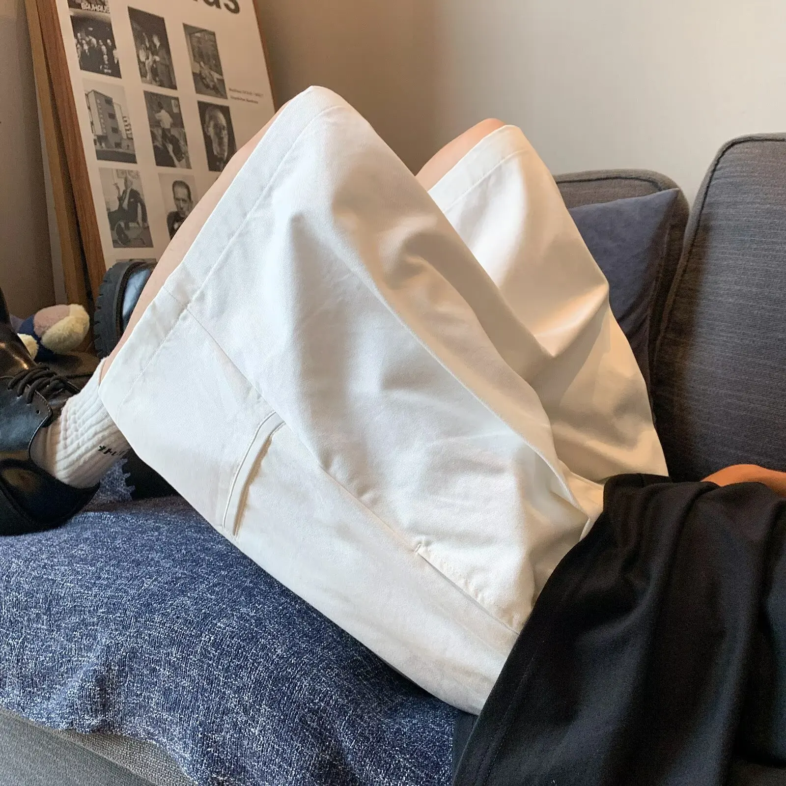 Летние тонкие повседневные рабочие шорты, модные свободные спортивные баскетбольные брюки для мужчин, прямые пляжные брюки-капри
Летние тонкие повседневные рабочие шорты, модные свободные спортивные баскетбольные брюки для мужчин, прямые пляжные брюки-капри