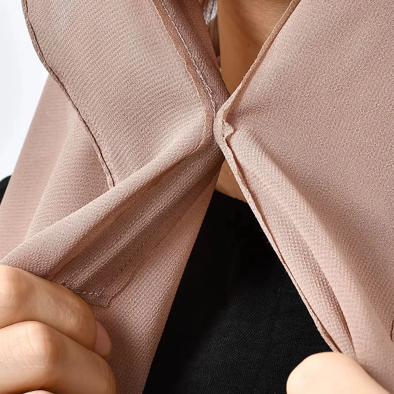 New Chiffon Hijab Shawl With Magnetic Buckle Solid Color Woman Muslim Hijab Scarf Soft Headscarf Islamic Fashion Head Wraps
New Chiffon Hijab Shawl With Magnetic Buckle Solid Color Woman Muslim Hijab Scarf Soft Headscarf Islamic Fashion Head Wraps