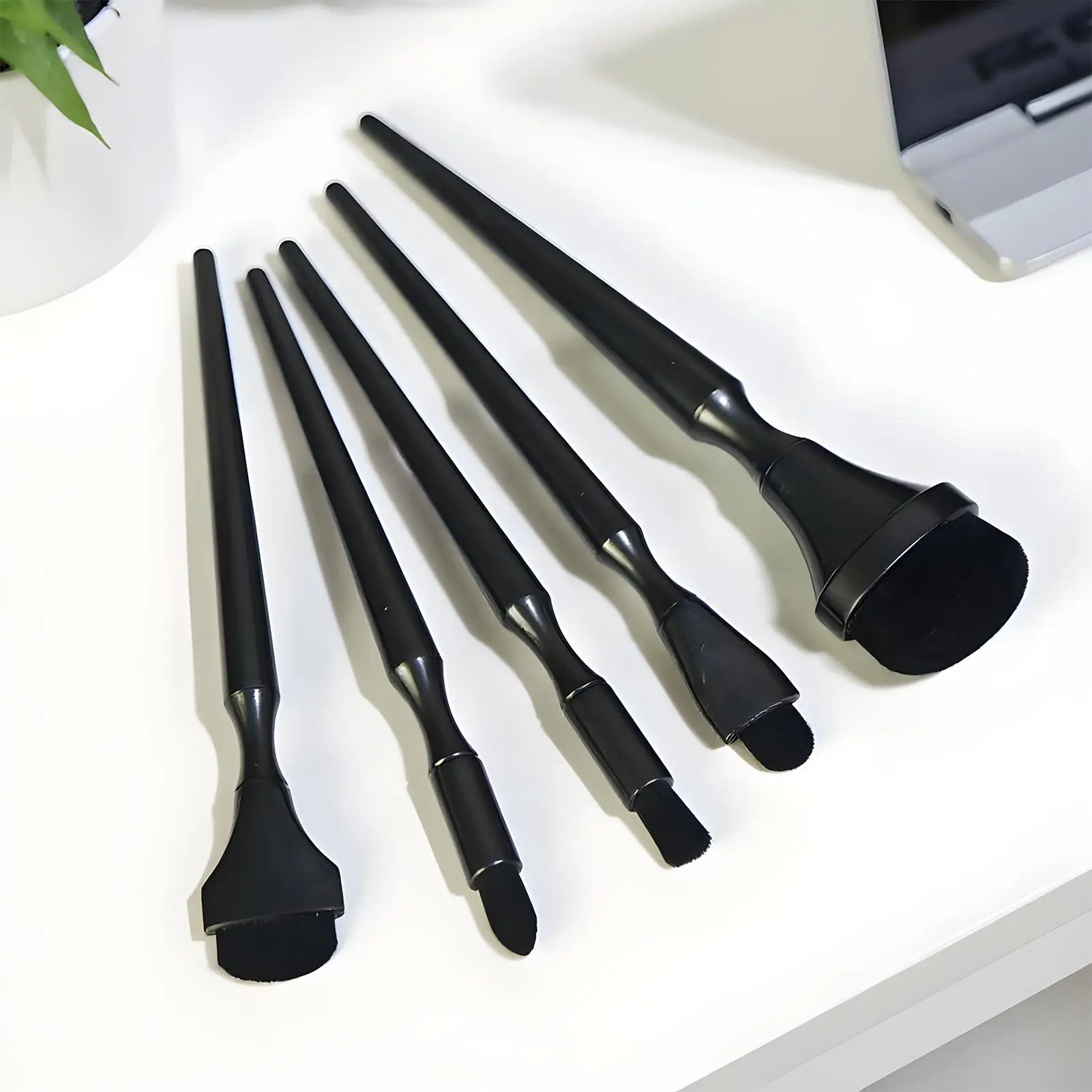 Угольные кисти для художников, 5-компонентный инструмент для рисования, угольная кисть для блендера для пастелистов для студентов-художников, профессиональных учителей
Угольные кисти для художников, 5-компонентный инструмент для рисования, угольная кисть для блендера для пастелистов для студентов-художников, профессиональных учителей