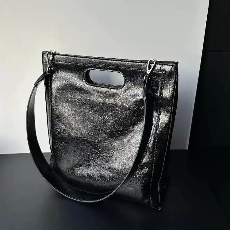 Женская большая сумка в евро-американском стиле, модные модные цепочки из искусственной кожи, повседневная сумка на плечо, сумки и сумки через плечо, женские сумки
Женская большая сумка в евро-американском стиле, модные модные цепочки из искусственной кожи, повседневная сумка на плечо, сумки и сумки через плечо, женские сумки