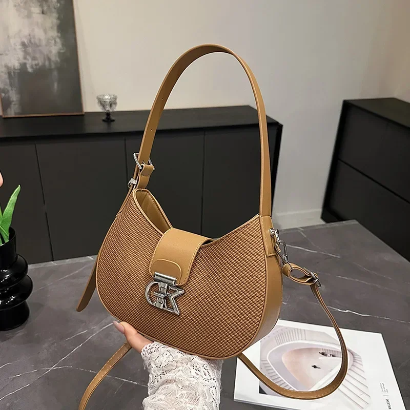 2025 New Fashion Unisex Saddle Bag Soft Leather Crossbody Shoulder Bag Trendy Handbag for Women Stylish Daily Use
2025 New Fashion Unisex Saddle Bag Soft Leather Crossbody Shoulder Bag Trendy Handbag for Women Stylish Daily Use