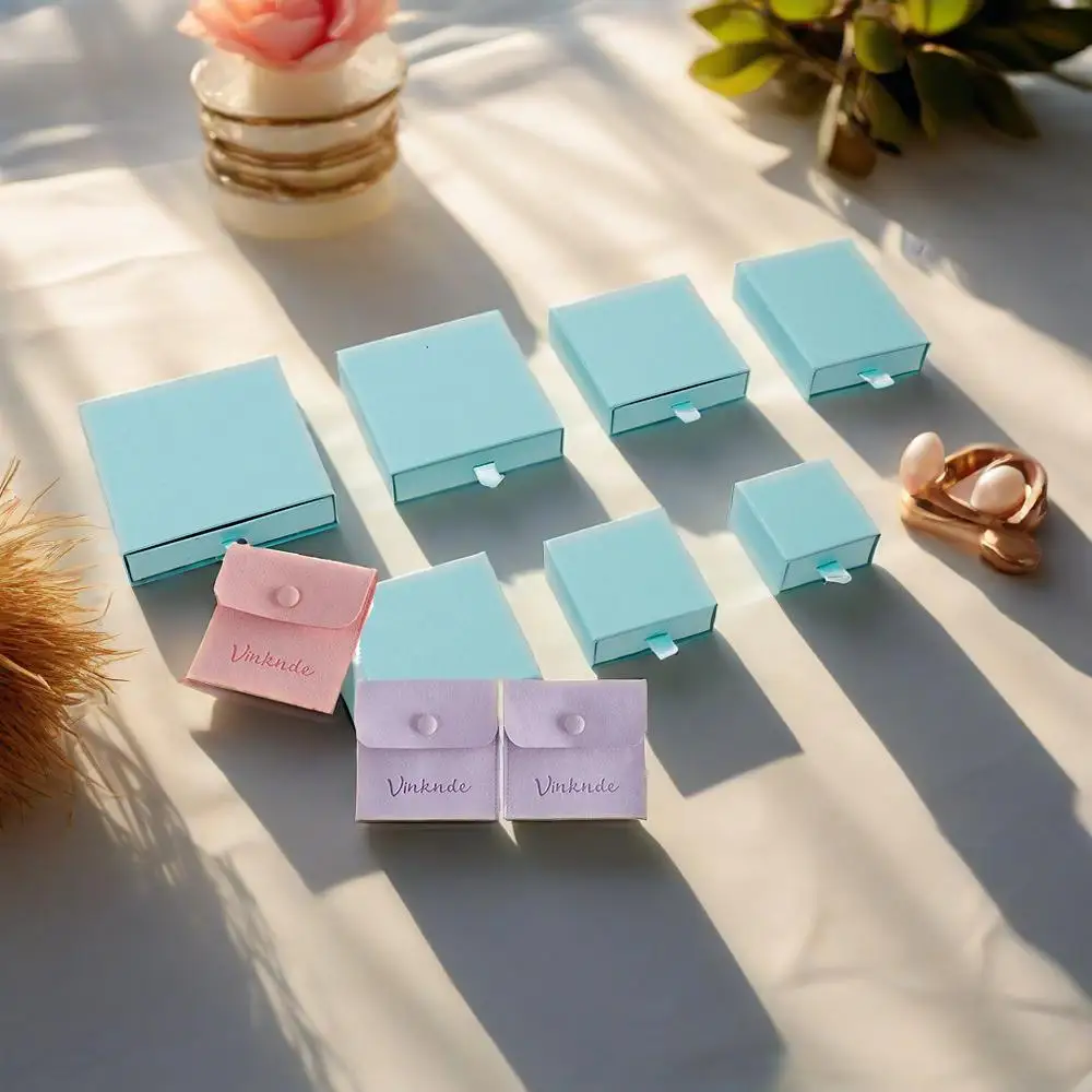 100 комплектов коричневых бумажных выдвижных ящиков с сумкой на пуговицах, индивидуальный логотип, роскошное дорожное ожерелье, серьги, органайзер, коробка, сумки оптом 
100 комплектов коричневых бумажных выдвижных ящиков с сумкой на пуговицах, индивидуальный логотип, роскошное дорожное ожерелье, серьги, органайзер, коробка, сумки оптом