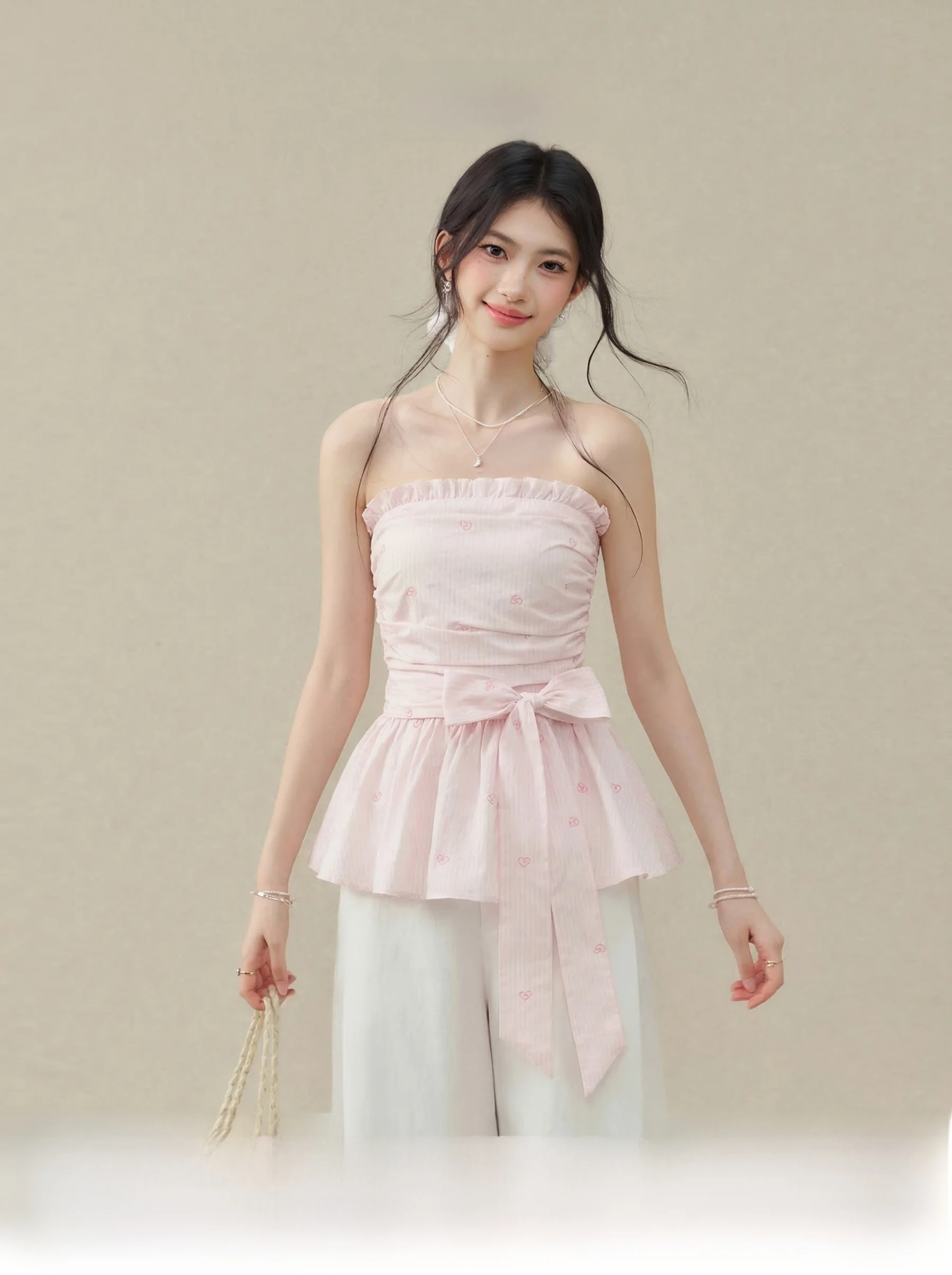 Pink Knot Tube Top Vest Summer Outerwear for Plump Women Beautiful Formula Sweet Style Short Length Sleeveless T-Shirt
Pink Knot Tube Top Vest Summer Outerwear for Plump Women Beautiful Formula Sweet Style Short Length Sleeveless T-Shirt