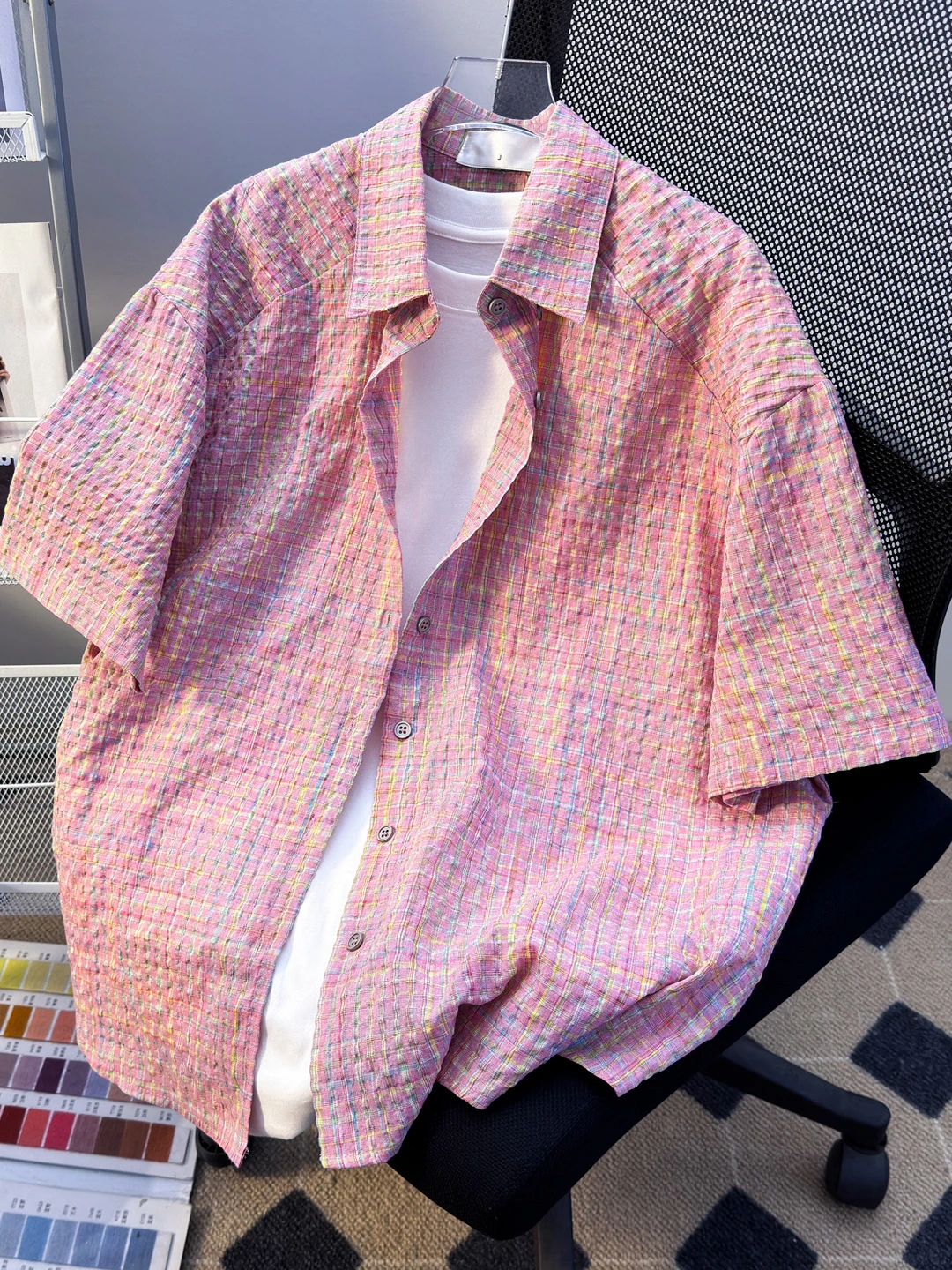 Летняя рубашка в клетку с коротким рукавом, молодежная, модная, свободного кроя, повседневная, для пар, в студенческом стиле
Летняя рубашка в клетку с коротким рукавом, молодежная, модная, свободного кроя, повседневная, для пар, в студенческом стиле