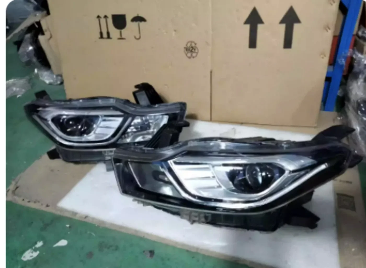 Автомобильная фара для Luxgen U5 DRL дневные ходовые огни DRL фара ближнего и дальнего света
Автомобильная фара для Luxgen U5 DRL дневные ходовые огни DRL фара ближнего и дальнего света