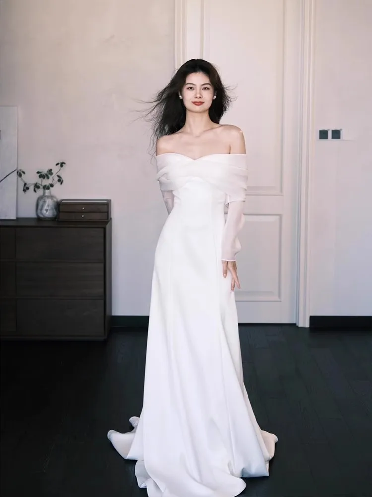 Elegant Wedding Dress One Shoulder Bridal Gown for Engagement Party Frock Long Tailored Skirt High Waist White Dress
Elegant Wedding Dress One Shoulder Bridal Gown for Engagement Party Frock Long Tailored Skirt High Waist White Dress