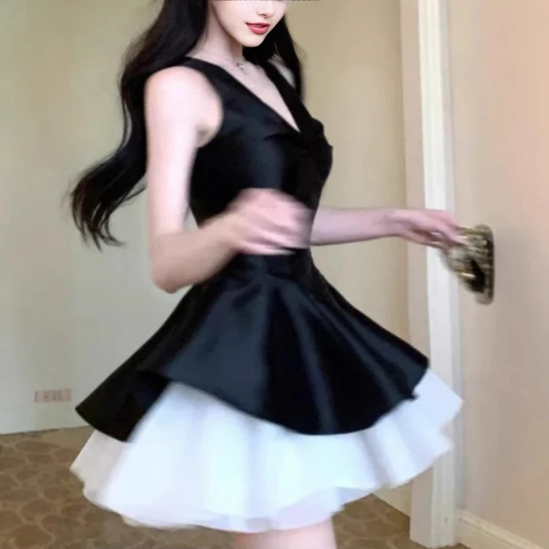 French Sleeveless Dress Women's Summer V-neck Suspender Skirt Tutu Skirt Splicing A-word Skirt Stylish Comfortable and Elegant
French Sleeveless Dress Women's Summer V-neck Suspender Skirt Tutu Skirt Splicing A-word Skirt Stylish Comfortable and Elegant