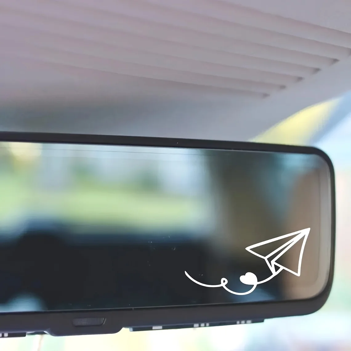 4Pcs Paper Plane Heart Vinyl Stickers For Car Mirror Motorcycle Helmet
4Pcs Paper Plane Heart Vinyl Stickers For Car Mirror Motorcycle Helmet