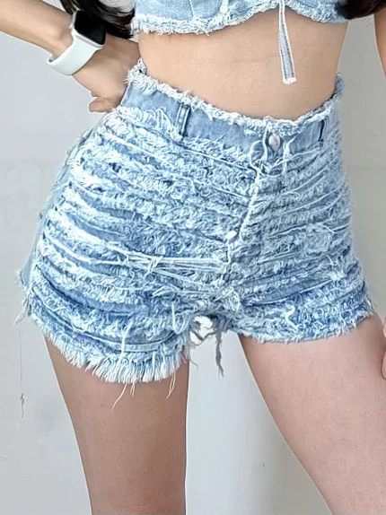 Джинсовые шорты с высокой талией для женщин, сексуальные, с рваным краем, больших размеров, летние, охлаждающие, прямого кроя, от Meileiya
Джинсовые шорты с высокой талией для женщин, сексуальные, с рваным краем, больших размеров, летние, охлаждающие, прямого кроя, от Meileiya