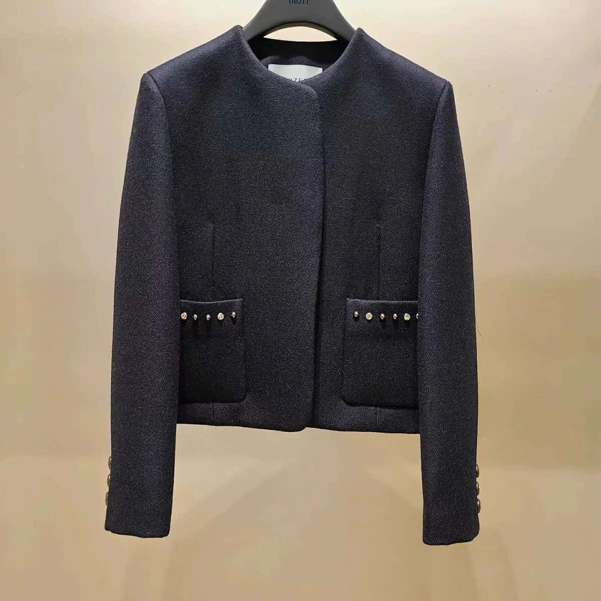Ele ort Woolen Jaet round Ne Diamond Embedded Faionable Versatile Korean Single OBZ*25 Spring Commute Sle Women... 
Ele ort Woolen Jaet round Ne Diamond Embedded Faionable Versatile Korean Single OBZ*25 Spring Commute Sle Women...