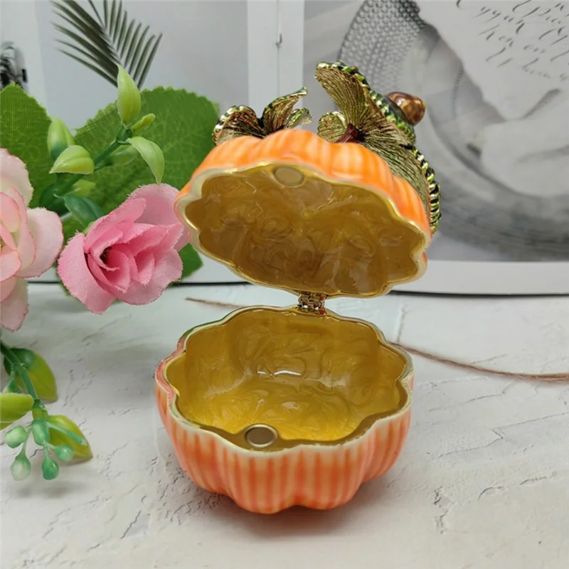 1 PCS Pumpkin Trinket Ring Boxes Pumpkin Bejeweled Rings Earrings Storage Box Decorative Boxes
1 PCS Pumpkin Trinket Ring Boxes Pumpkin Bejeweled Rings Earrings Storage Box Decorative Boxes
