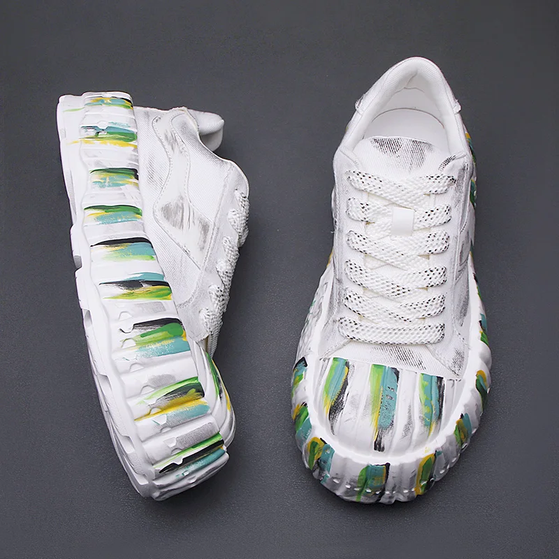 The 2025 summer new trendy fashionable painted graffiti white sneakers thick-soled breathable canvas shoes men
The 2025 summer new trendy fashionable painted graffiti white sneakers thick-soled breathable canvas shoes men