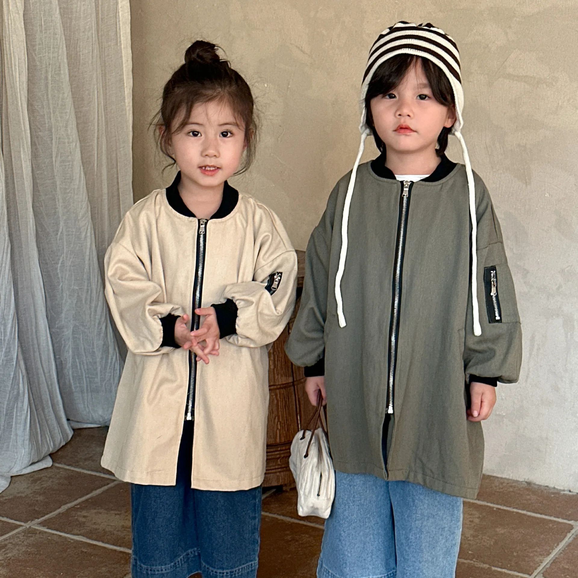 Children's Outerwear Mid Length Jacket Boys' Autumn Clothing Korean Version Girls' Windbreaker New Spring Stylish Baby Top
Children's Outerwear Mid Length Jacket Boys' Autumn Clothing Korean Version Girls' Windbreaker New Spring Stylish Baby Top